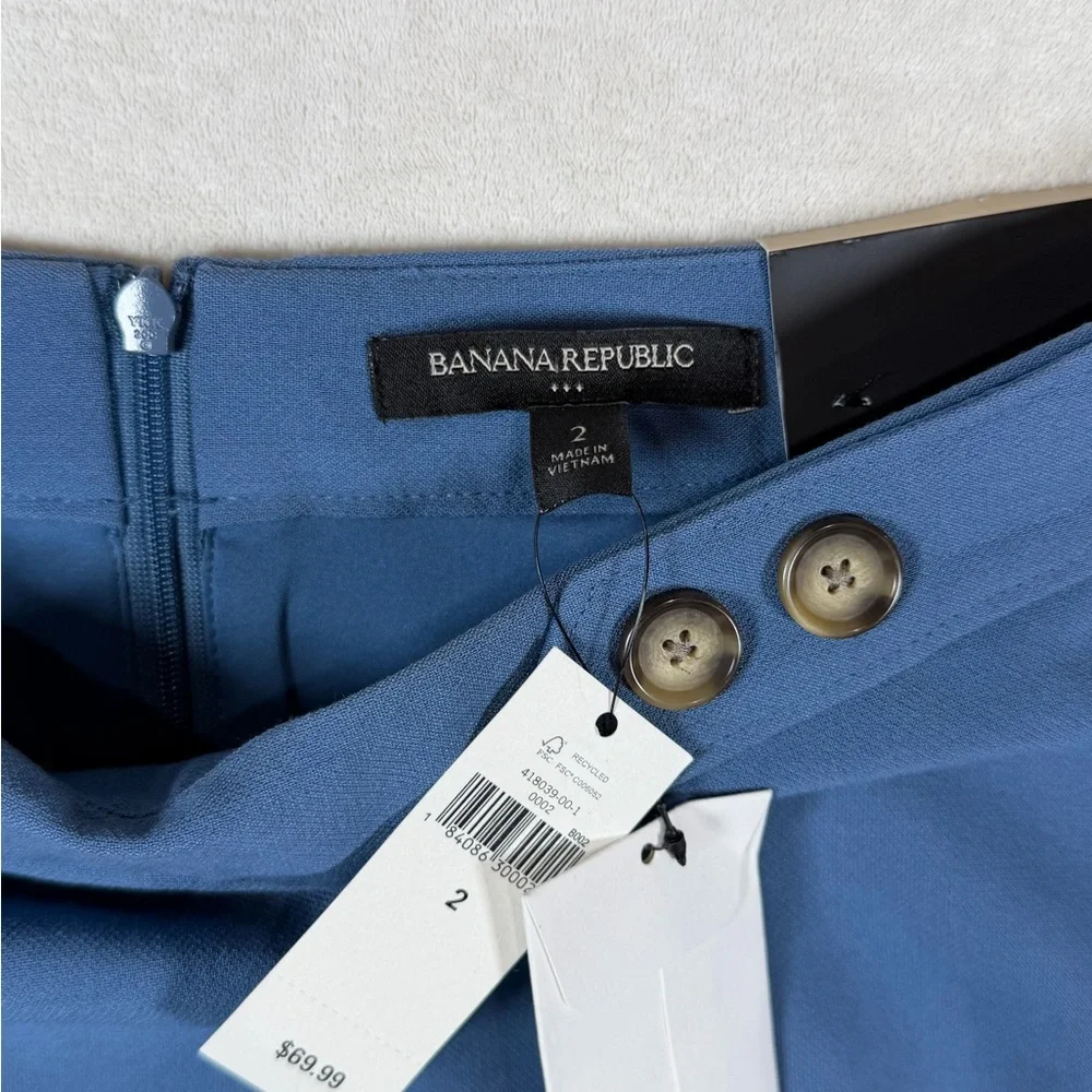 NWT Banana Republic Size 2  Blue Pencil Skirt with Button Accents - Picture 4 of 10